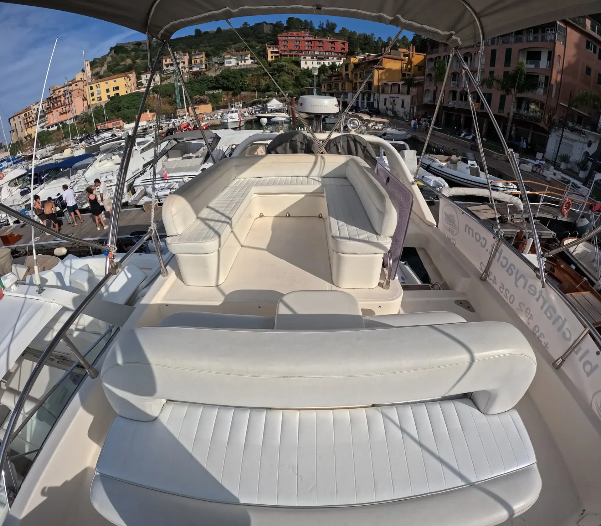 Azimut 40 - Area pozzetto